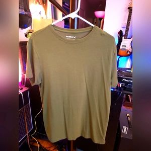 Olive green mens medium t-shirt